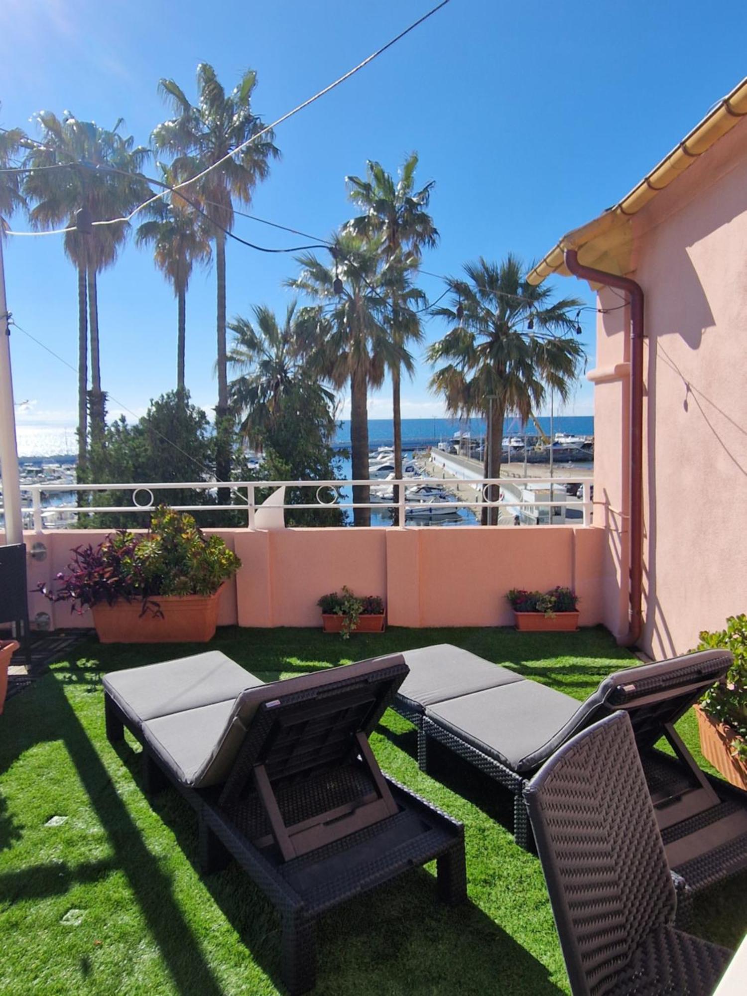 Vela Bianca H & R Hotel *
