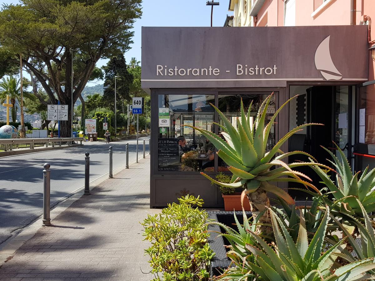 Vela Bianca H & R * Diano Marina